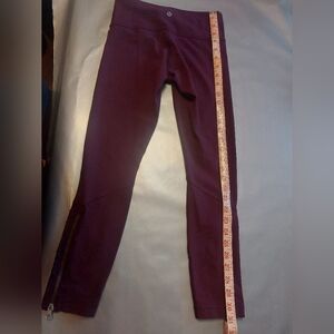 Lululemon Women's leggings SIZE 2